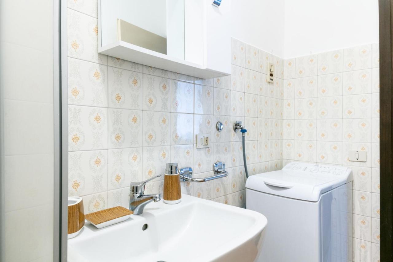 Dehomes - Luxury Grand Suite Милано Екстериор снимка
